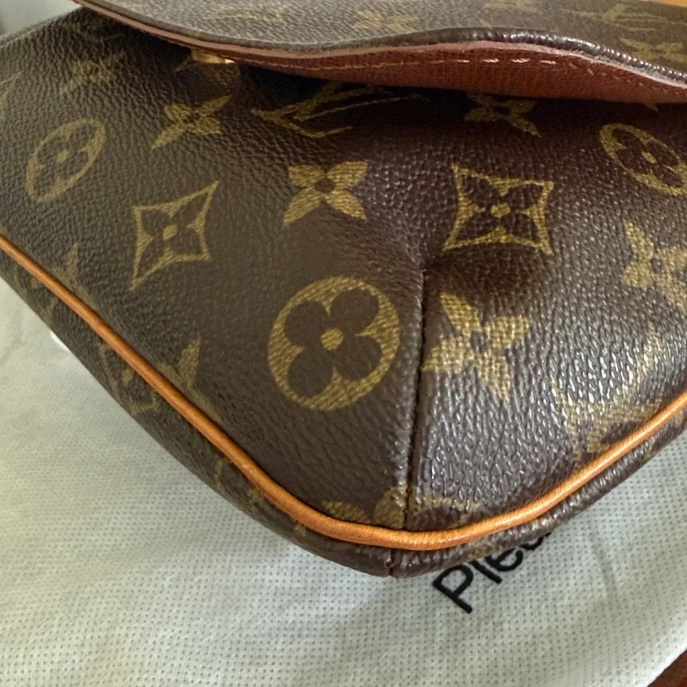 Louis Vuitton 💯 authentic